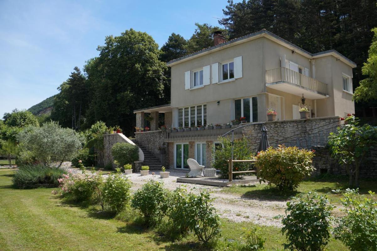 A L'Oree Du Bois - Chambres D'Hotes Hostun Zewnętrze zdjęcie